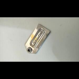 Coach Silver Tag